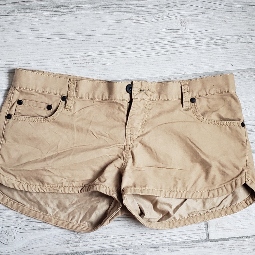 Hurley Nike Dri-Fit tan shorts waist 27